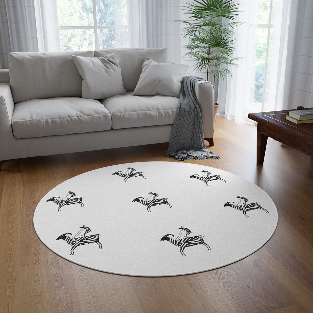 HW Fish Gallop Round Rug